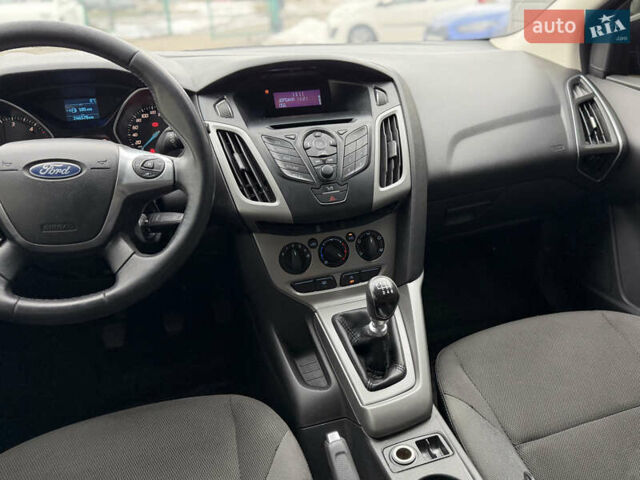 Черный Форд Фокус, объемом двигателя 1.56 л и пробегом 250 тыс. км за 6750 $, фото 37 на Automoto.ua