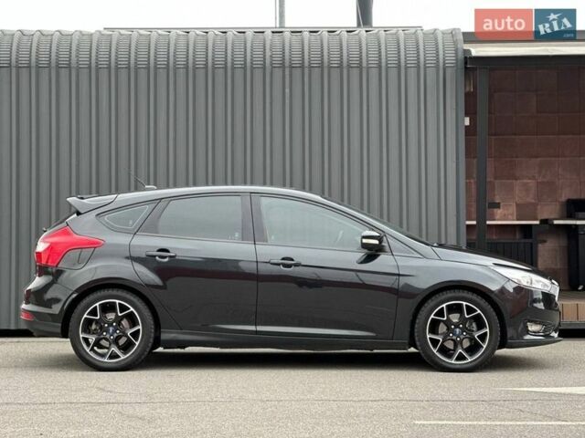 Черный Форд Фокус, объемом двигателя 2 л и пробегом 211 тыс. км за 6950 $, фото 11 на Automoto.ua