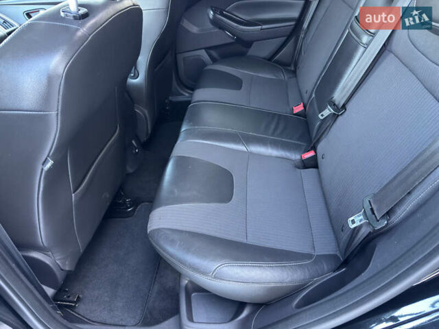 Черный Форд Фокус, объемом двигателя 1.6 л и пробегом 250 тыс. км за 8250 $, фото 74 на Automoto.ua