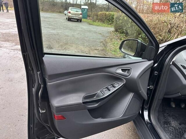 Черный Форд Фокус, объемом двигателя 1.6 л и пробегом 162 тыс. км за 7300 $, фото 31 на Automoto.ua