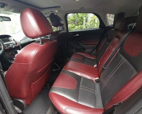 Форд Фокус 2012 в Киеве на Automoto.ua Черный Форд Фокус, объемом двигателя 2 л и пробегом 214 тыс. км за 8000 $, фото 15 на Automoto.ua