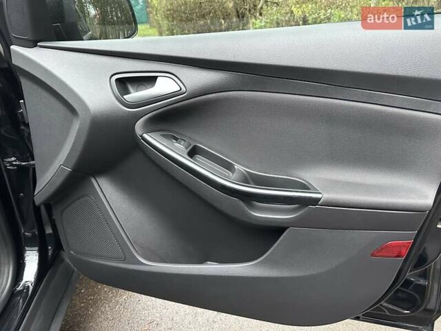 Черный Форд Фокус, объемом двигателя 1.6 л и пробегом 162 тыс. км за 7300 $, фото 30 на Automoto.ua