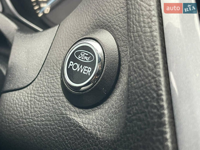 Чорний Форд Фокус, об'ємом двигуна 1 л та пробігом 170 тис. км за 6500 $, фото 38 на Automoto.ua