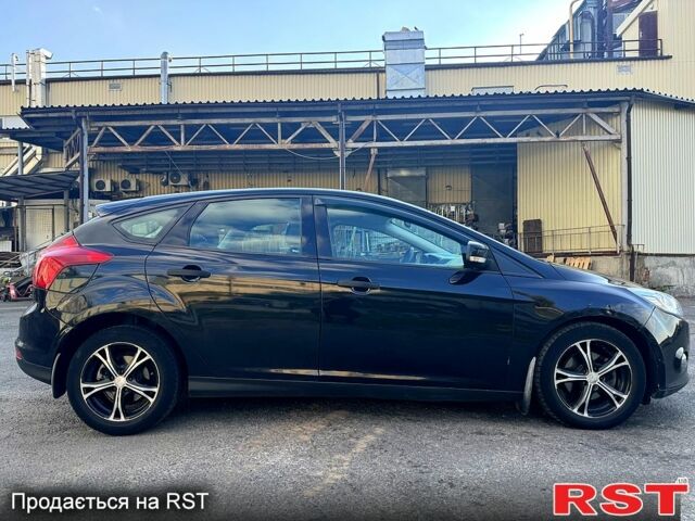 Черный Форд Фокус, объемом двигателя 1.6 л и пробегом 217 тыс. км за 5700 $, фото 2 на Automoto.ua