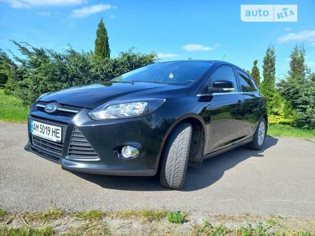 Черный Форд Фокус, объемом двигателя 1.6 л и пробегом 195 тыс. км за 7999 $, фото 1 на Automoto.ua