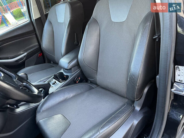 Черный Форд Фокус, объемом двигателя 1.6 л и пробегом 250 тыс. км за 8299 $, фото 63 на Automoto.ua