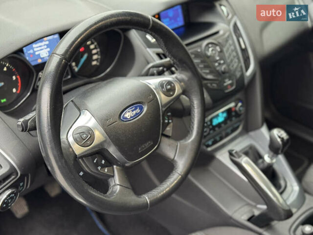 Чорний Форд Фокус, об'ємом двигуна 1.6 л та пробігом 259 тис. км за 8500 $, фото 17 на Automoto.ua
