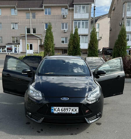 Черный Форд Фокус, объемом двигателя 2 л и пробегом 170 тыс. км за 9500 $, фото 1 на Automoto.ua