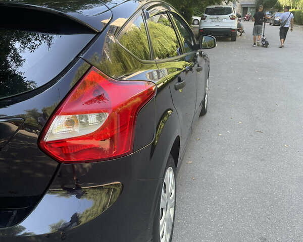 Черный Форд Фокус, объемом двигателя 1.56 л и пробегом 251 тыс. км за 7200 $, фото 7 на Automoto.ua