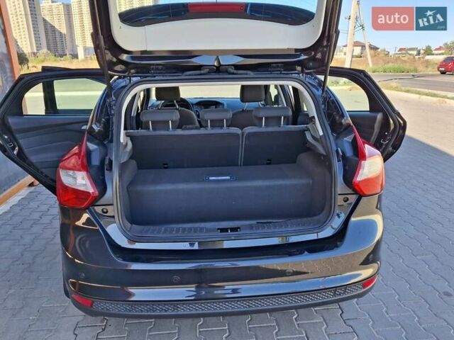 Черный Форд Фокус, объемом двигателя 0 л и пробегом 102 тыс. км за 6700 $, фото 3 на Automoto.ua