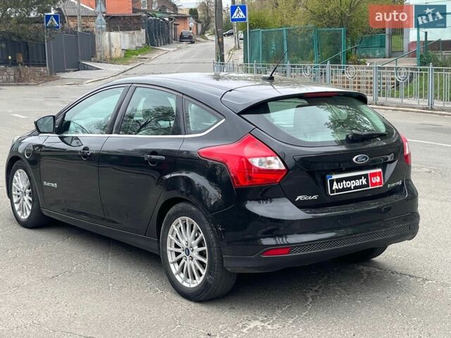Чорний Форд Фокус, об'ємом двигуна 0 л та пробігом 130 тис. км за 6390 $, фото 7 на Automoto.ua