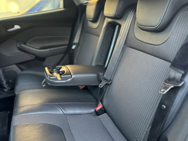 Черный Форд Фокус, объемом двигателя 0 л и пробегом 108 тыс. км за 6500 $, фото 5 на Automoto.ua