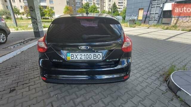 Чорний Форд Фокус, об'ємом двигуна 0 л та пробігом 122 тис. км за 6900 $, фото 5 на Automoto.ua