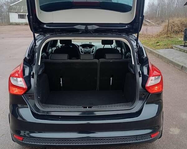 Черный Форд Фокус, объемом двигателя 1 л и пробегом 139 тыс. км за 7800 $, фото 3 на Automoto.ua