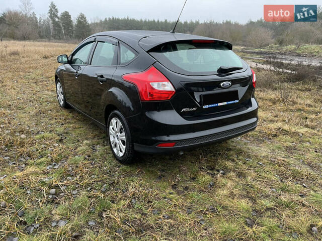 Чорний Форд Фокус, об'ємом двигуна 1.6 л та пробігом 16 тис. км за 12500 $, фото 4 на Automoto.ua