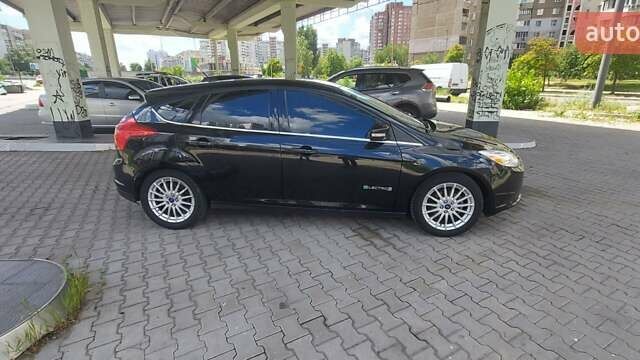 Чорний Форд Фокус, об'ємом двигуна 0 л та пробігом 122 тис. км за 6900 $, фото 4 на Automoto.ua