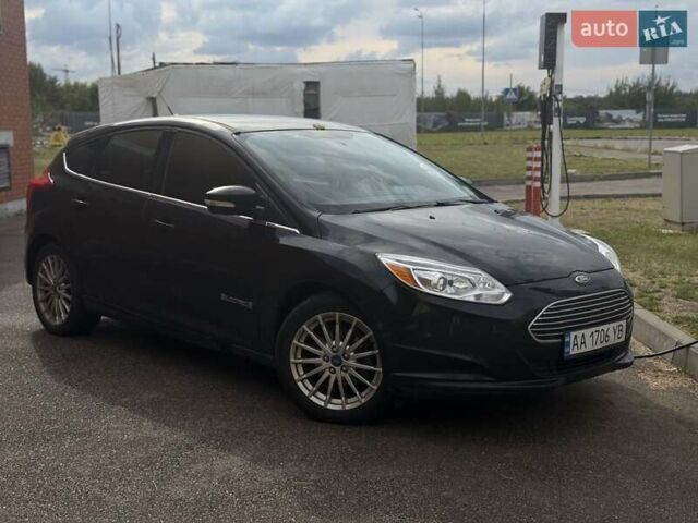 Черный Форд Фокус, объемом двигателя 0 л и пробегом 118 тыс. км за 7700 $, фото 19 на Automoto.ua
