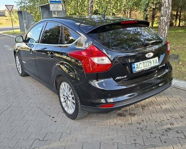 Черный Форд Фокус, объемом двигателя 0 л и пробегом 107 тыс. км за 6500 $, фото 11 на Automoto.ua