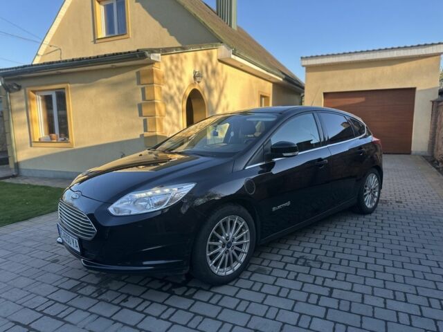 Черный Форд Фокус, объемом двигателя 0 л и пробегом 108 тыс. км за 6500 $, фото 1 на Automoto.ua