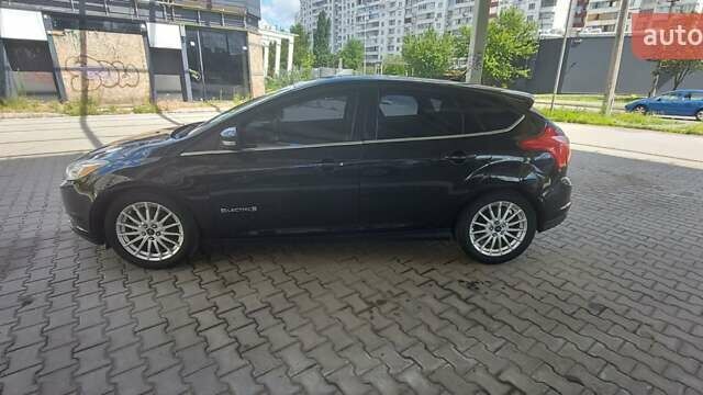 Чорний Форд Фокус, об'ємом двигуна 0 л та пробігом 122 тис. км за 6900 $, фото 2 на Automoto.ua