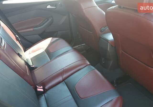 Чорний Форд Фокус, об'ємом двигуна 2 л та пробігом 170 тис. км за 8700 $, фото 3 на Automoto.ua