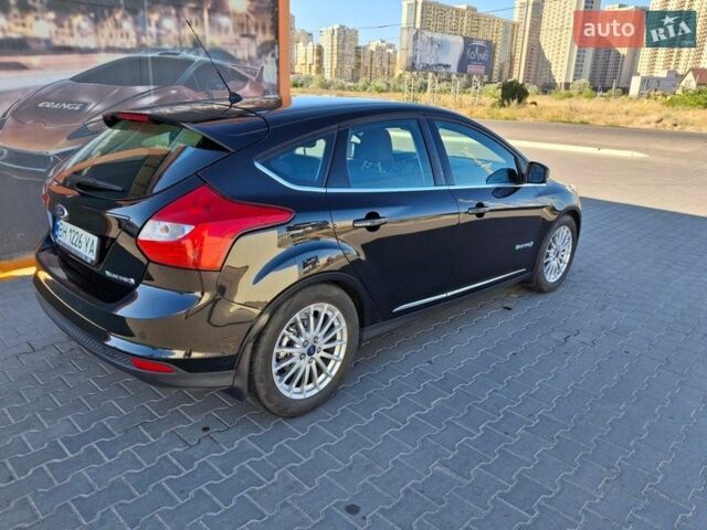 Черный Форд Фокус, объемом двигателя 0 л и пробегом 103 тыс. км за 6500 $, фото 3 на Automoto.ua