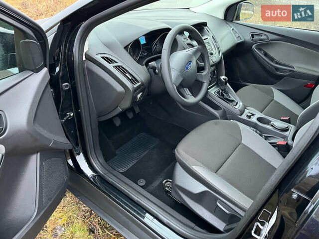 Чорний Форд Фокус, об'ємом двигуна 1.6 л та пробігом 16 тис. км за 12500 $, фото 36 на Automoto.ua