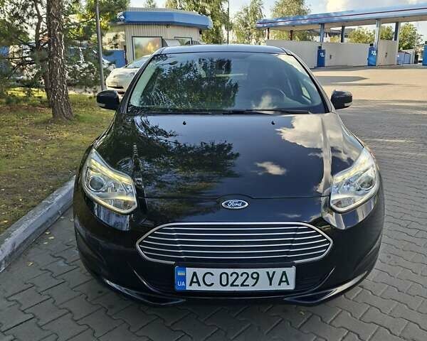 Черный Форд Фокус, объемом двигателя 0 л и пробегом 107 тыс. км за 6500 $, фото 9 на Automoto.ua