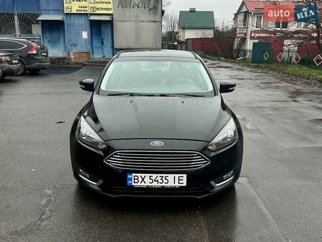 Чорний Форд Фокус, об'ємом двигуна 2 л та пробігом 69 тис. км за 10000 $, фото 1 на Automoto.ua