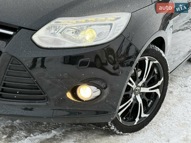 Черный Форд Фокус, объемом двигателя 1.6 л и пробегом 225 тыс. км за 8800 $, фото 9 на Automoto.ua