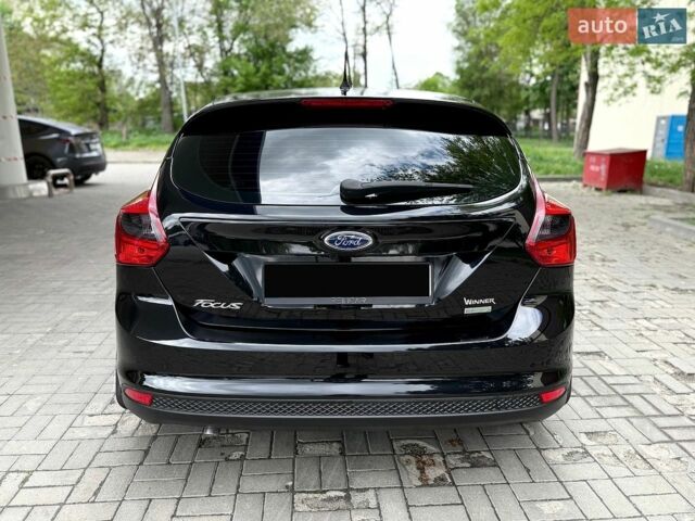 Чорний Форд Фокус, об'ємом двигуна 1 л та пробігом 67 тис. км за 7900 $, фото 8 на Automoto.ua