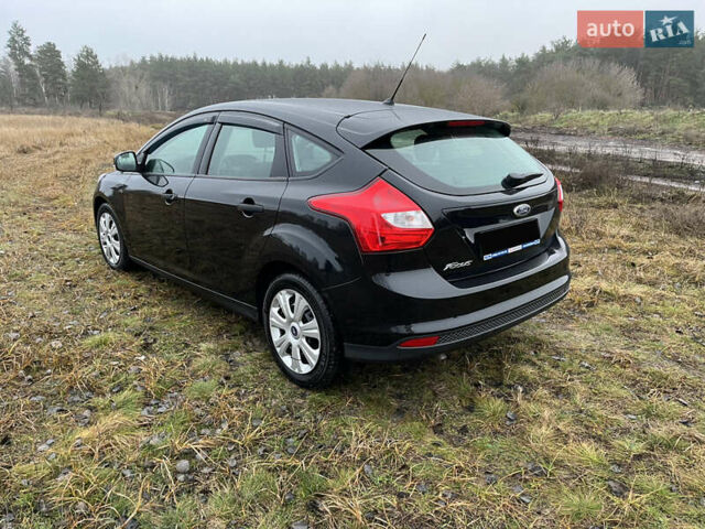 Чорний Форд Фокус, об'ємом двигуна 1.6 л та пробігом 16 тис. км за 12500 $, фото 5 на Automoto.ua