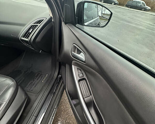 Черный Форд Фокус, объемом двигателя 2 л и пробегом 183 тыс. км за 9250 $, фото 10 на Automoto.ua