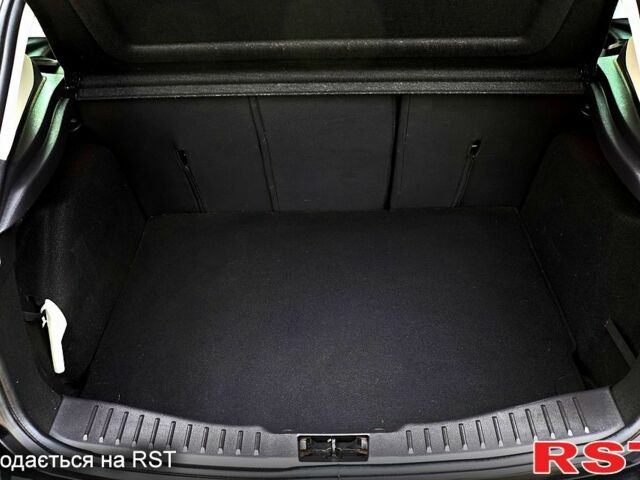 Чорний Форд Фокус, об'ємом двигуна 1 л та пробігом 96 тис. км за 7999 $, фото 5 на Automoto.ua