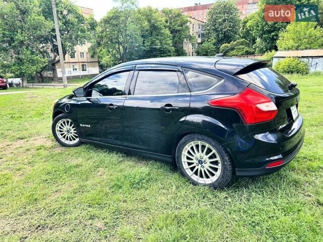 Форд Фокус 2014 у Харкові на Automoto.ua Чорний Форд Фокус, об'ємом двигуна 0 л та пробігом 84 тис. км за 8900 $, фото 3 на Automoto.ua