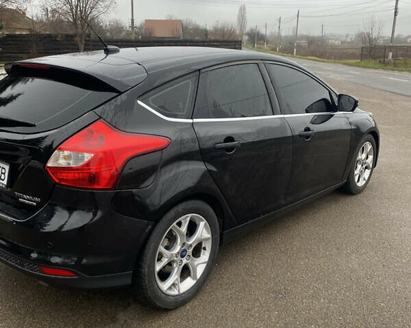Чорний Форд Фокус, об'ємом двигуна 2 л та пробігом 190 тис. км за 8700 $, фото 4 на Automoto.ua