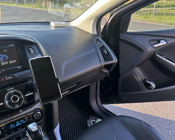 Чорний Форд Фокус, об'ємом двигуна 2.01 л та пробігом 160 тис. км за 8100 $, фото 3 на Automoto.ua