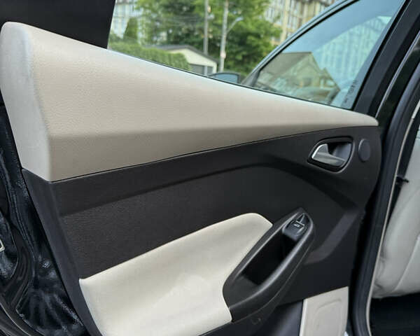 Форд Фокус 2014 у Одесі на Automoto.ua Чорний Форд Фокус, об'ємом двигуна 0 л та пробігом 112 тис. км за 6300 $, фото 21 на Automoto.ua