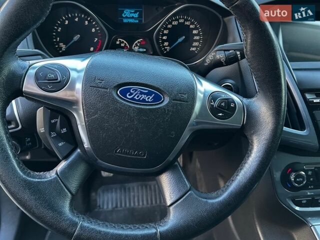 Черный Форд Фокус, объемом двигателя 1 л и пробегом 108 тыс. км за 8700 $, фото 8 на Automoto.ua