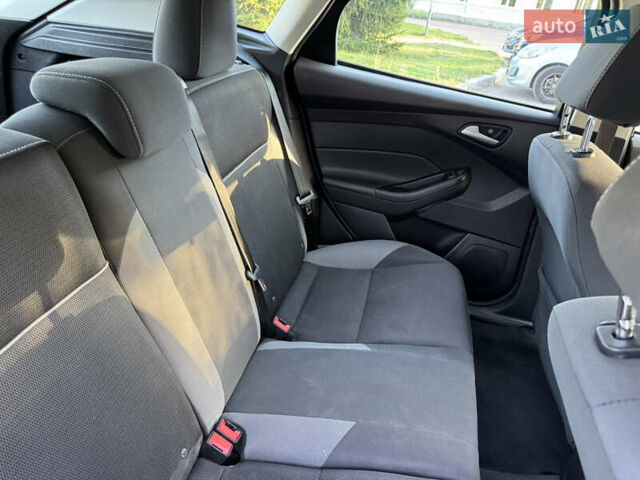 Черный Форд Фокус, объемом двигателя 2 л и пробегом 171 тыс. км за 6550 $, фото 16 на Automoto.ua