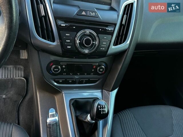 Черный Форд Фокус, объемом двигателя 1 л и пробегом 108 тыс. км за 8700 $, фото 7 на Automoto.ua