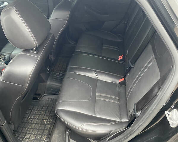 Чорний Форд Фокус, об'ємом двигуна 2 л та пробігом 190 тис. км за 8700 $, фото 9 на Automoto.ua