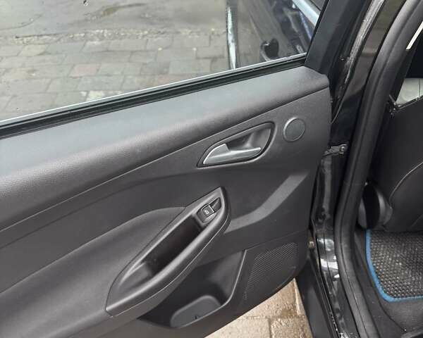 Черный Форд Фокус, объемом двигателя 2 л и пробегом 117 тыс. км за 8999 $, фото 8 на Automoto.ua