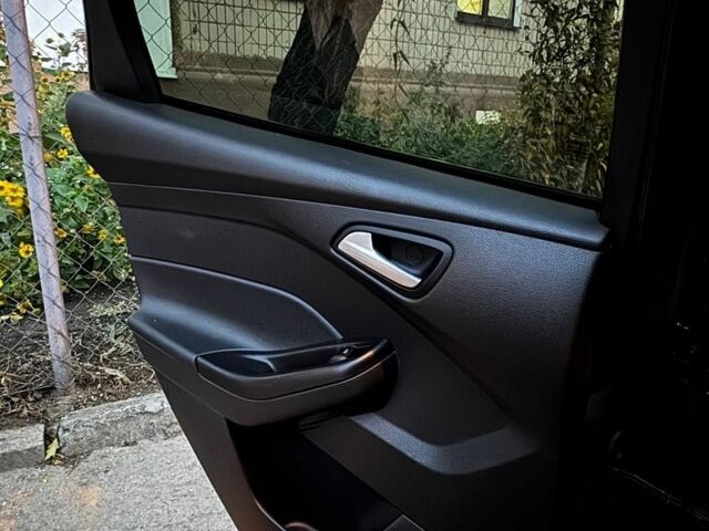 Черный Форд Фокус, объемом двигателя 2 л и пробегом 205 тыс. км за 7490 $, фото 22 на Automoto.ua