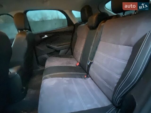 Чорний Форд Фокус, об'ємом двигуна 1.99 л та пробігом 155 тис. км за 7500 $, фото 4 на Automoto.ua