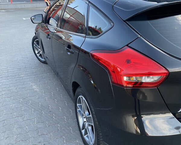 Черный Форд Фокус, объемом двигателя 2 л и пробегом 266 тыс. км за 7300 $, фото 15 на Automoto.ua