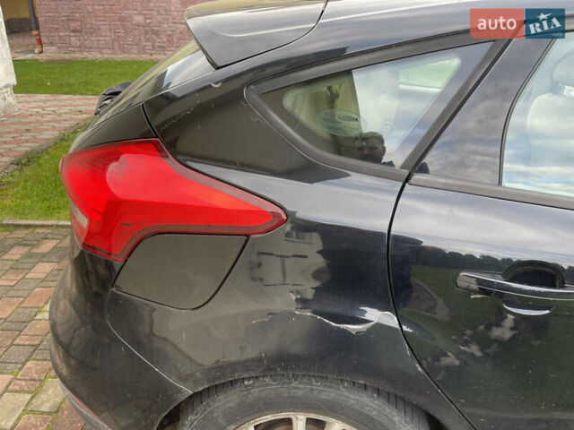 Черный Форд Фокус, объемом двигателя 2 л и пробегом 163 тыс. км за 6500 $, фото 6 на Automoto.ua