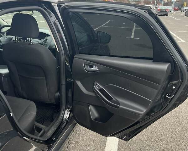 Чорний Форд Фокус, об'ємом двигуна 2 л та пробігом 122 тис. км за 8500 $, фото 9 на Automoto.ua