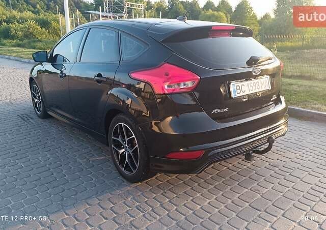 Черный Форд Фокус, объемом двигателя 2 л и пробегом 116 тыс. км за 9200 $, фото 4 на Automoto.ua