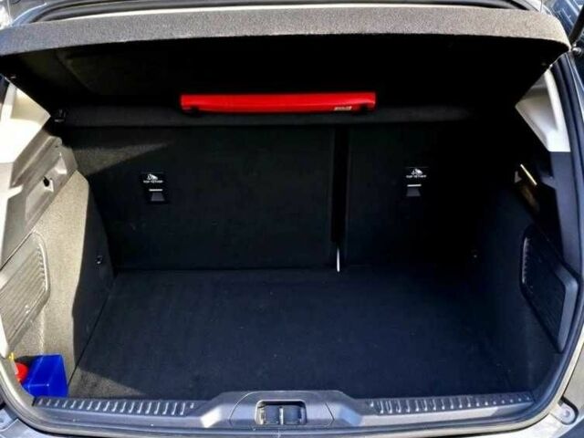 Черный Форд Фокус, объемом двигателя 1 л и пробегом 115 тыс. км за 7999 $, фото 7 на Automoto.ua